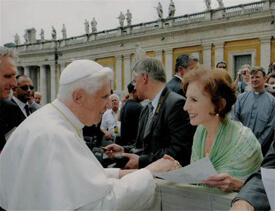 Sondra Jonson with the Pope